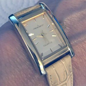 Peugeot Watch with interchangeable bands, comes with an extra cream color band